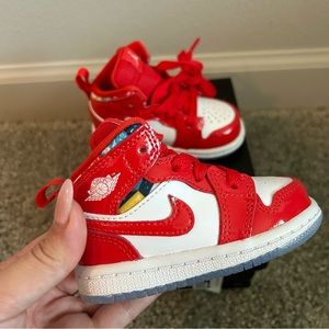 Baby Jordan 1 Mid
